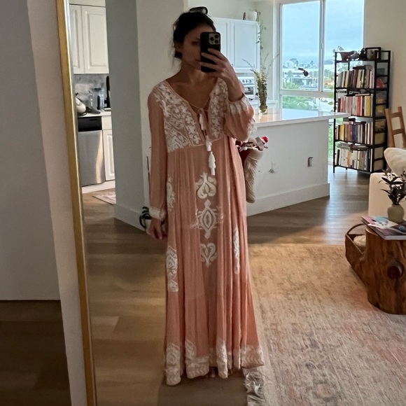 Z&L Bohemian Embroidered Peasant Long Sleeve Maxi Dress - Picture 3 of 8